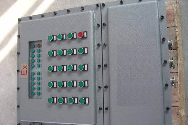 自动防爆控制箱的优势特点？